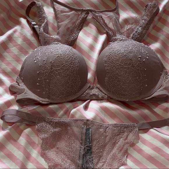 Very Sexy 32B Bra + Matching Panty Small - Picture 4 of 6